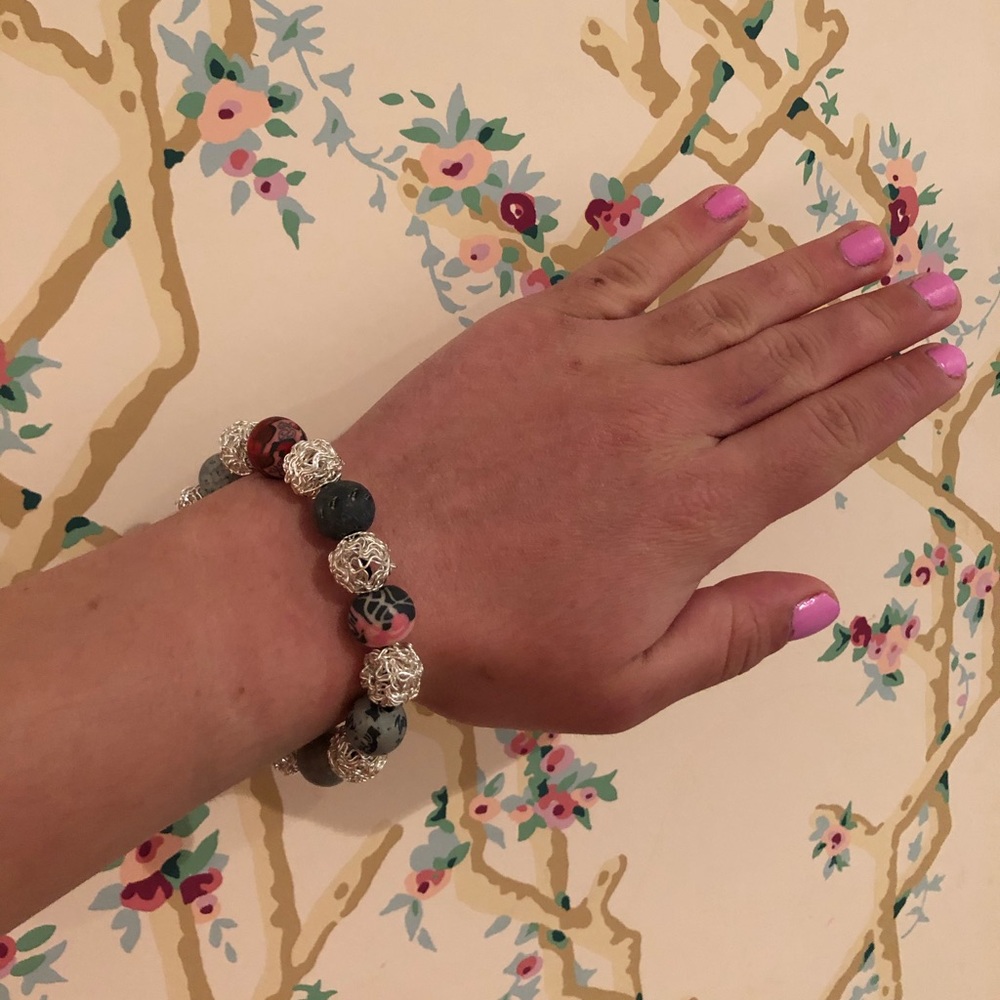 Gorgeous silver & multicolored beaded bracelet